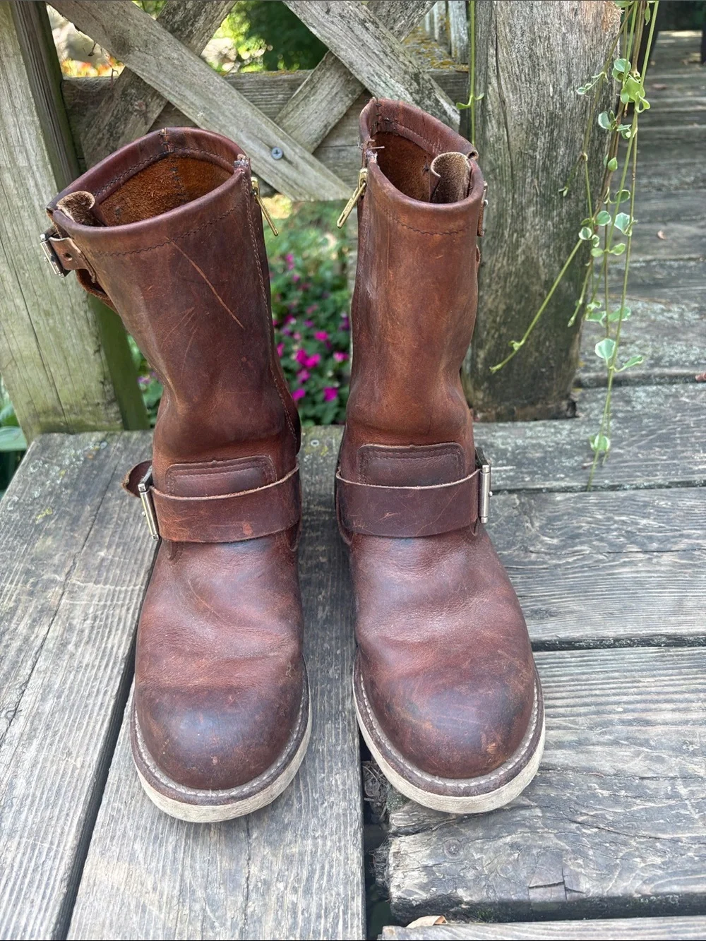 Red Wing size 6 Brown Leather Zip Engineer Boots